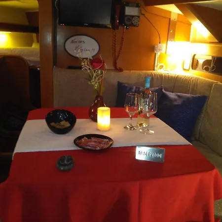 Noches Magicas Botel